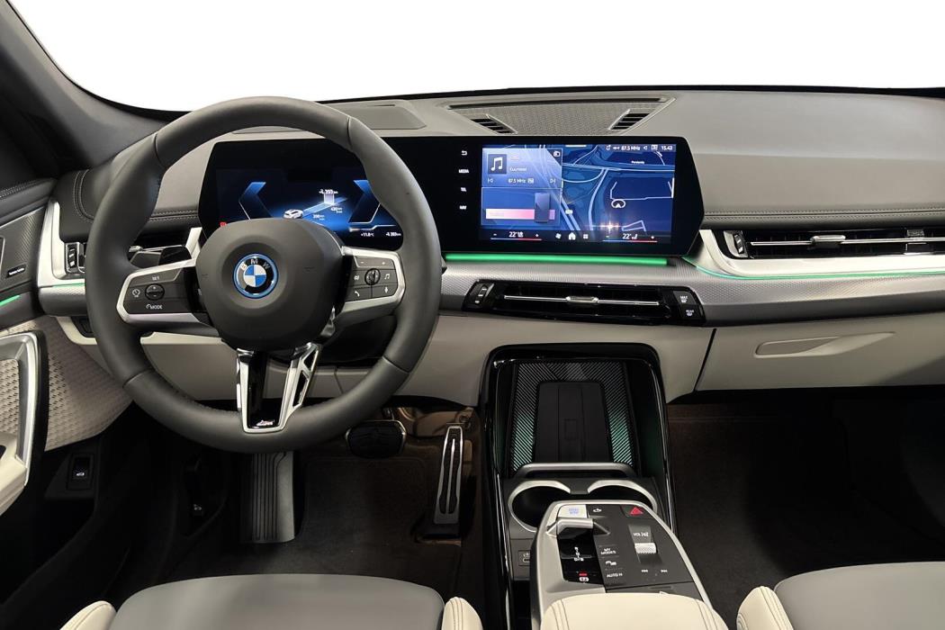 BMW iX1 2026