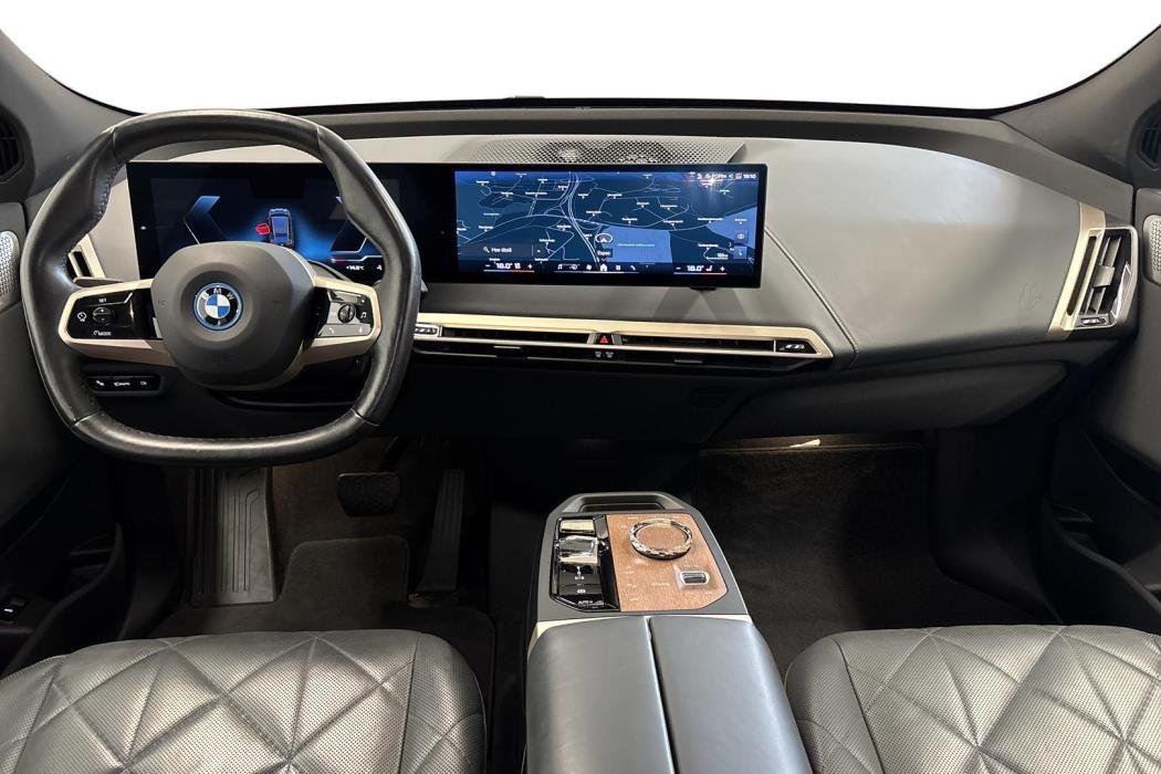 BMW iX 2023