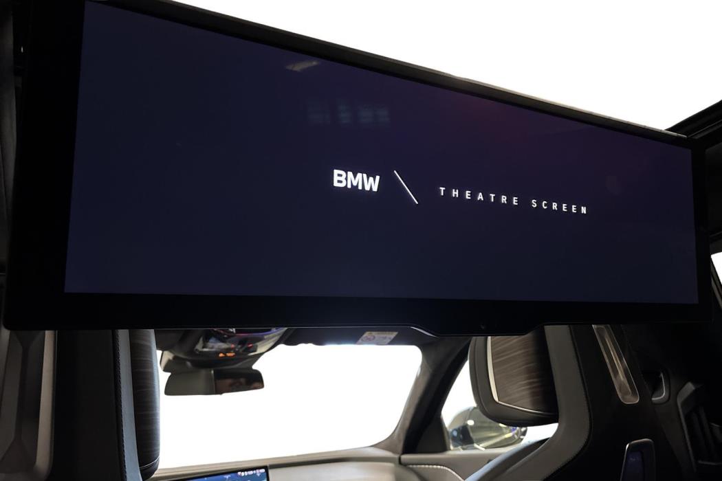 BMW i7 2023