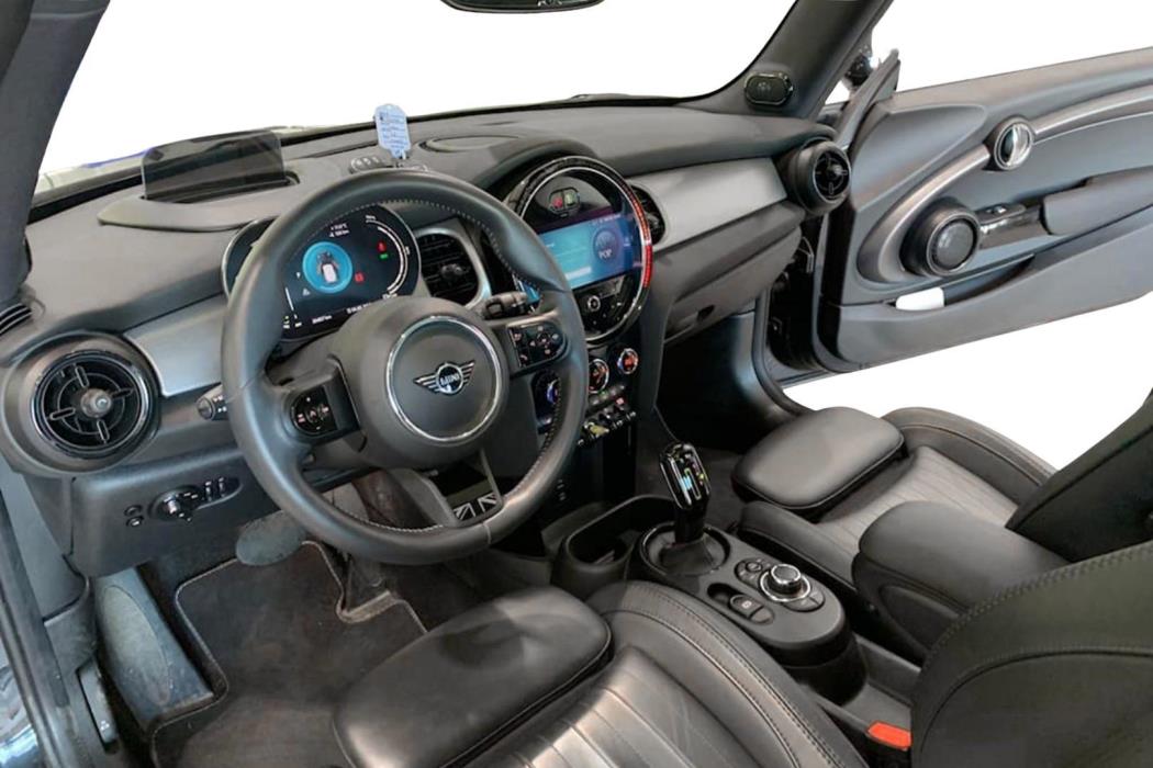 MINI Hatchback 2023