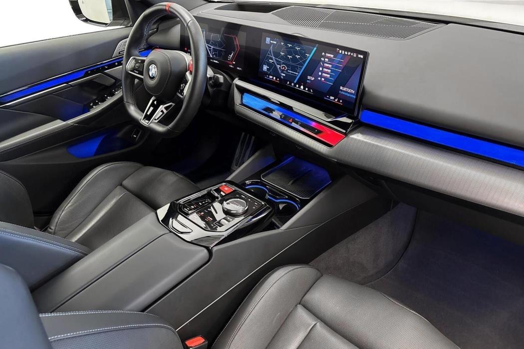 BMW M5 2025
