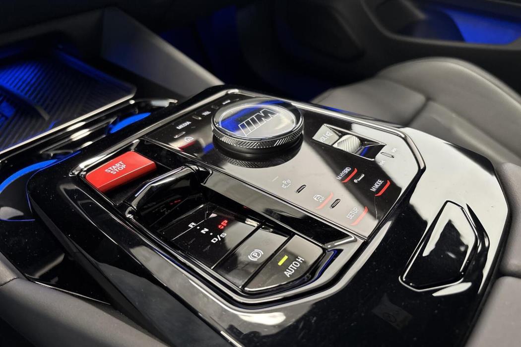 BMW M5 2025