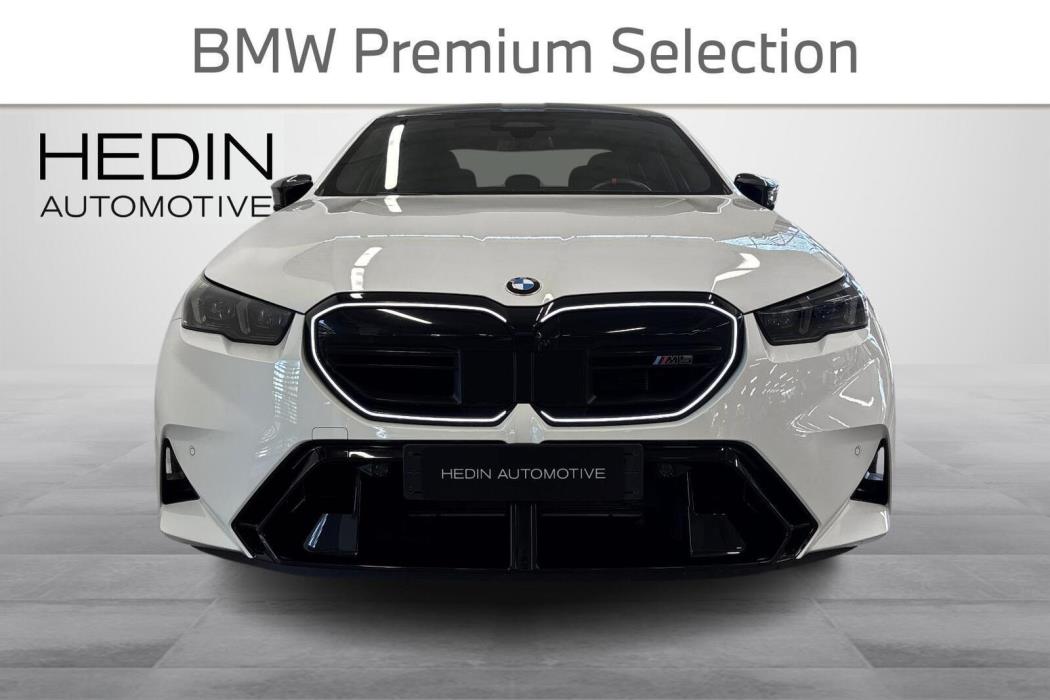 BMW M5 2025