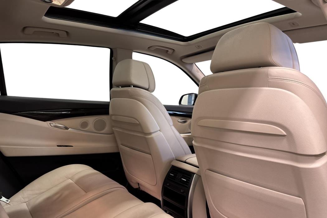 BMW 530 Gran Turismo 2014