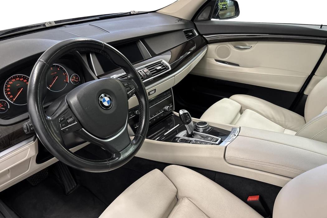 BMW 530 Gran Turismo 2014