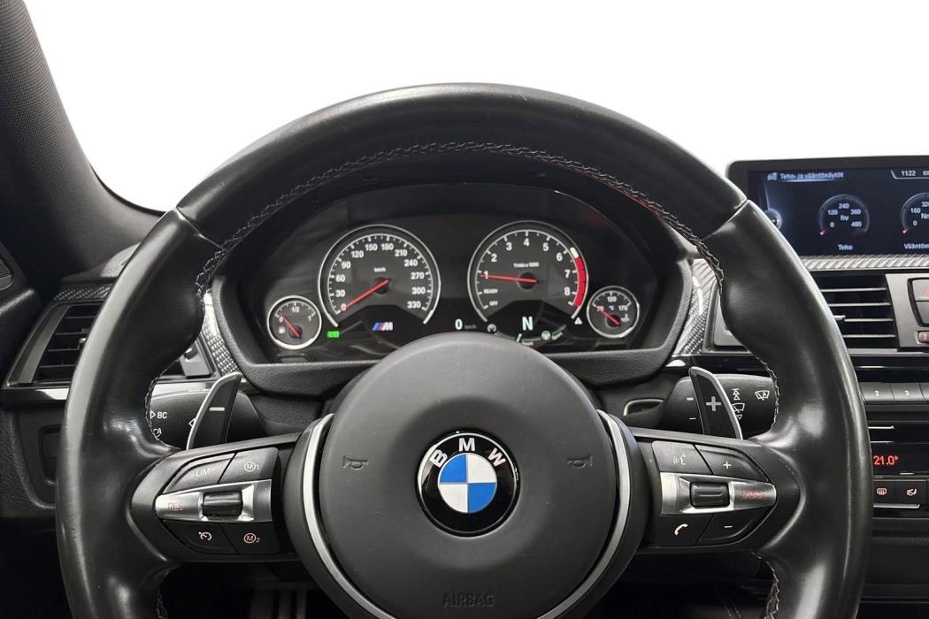BMW M4 2015
