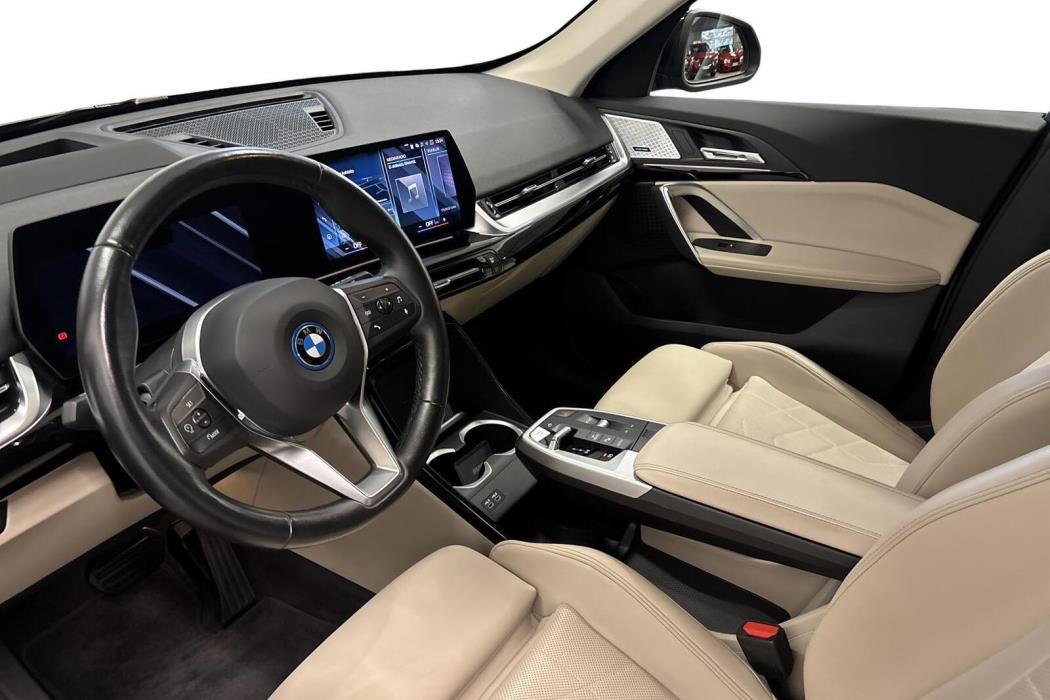 BMW iX1 2024