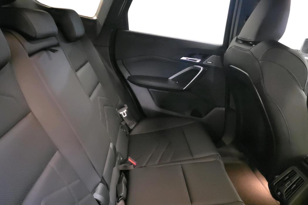 BMW iX1 2026
