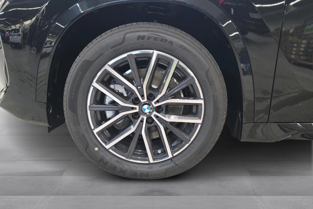 BMW iX1 2026