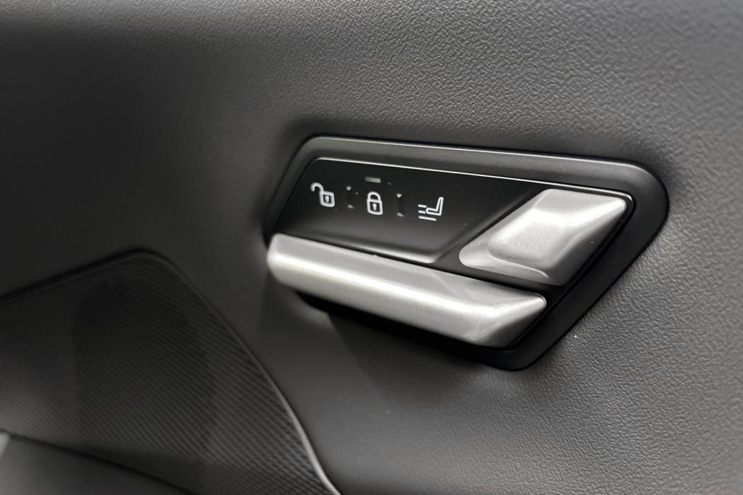 BMW iX3 2026