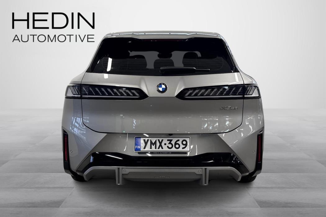 BMW iX3 2026