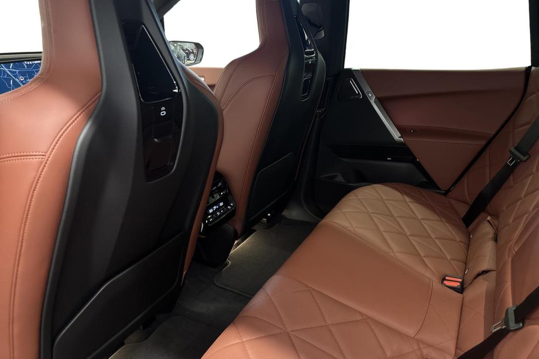BMW iX 2026