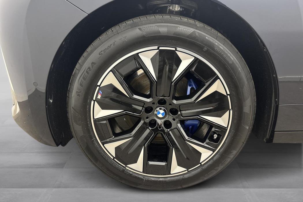 BMW iX 2026