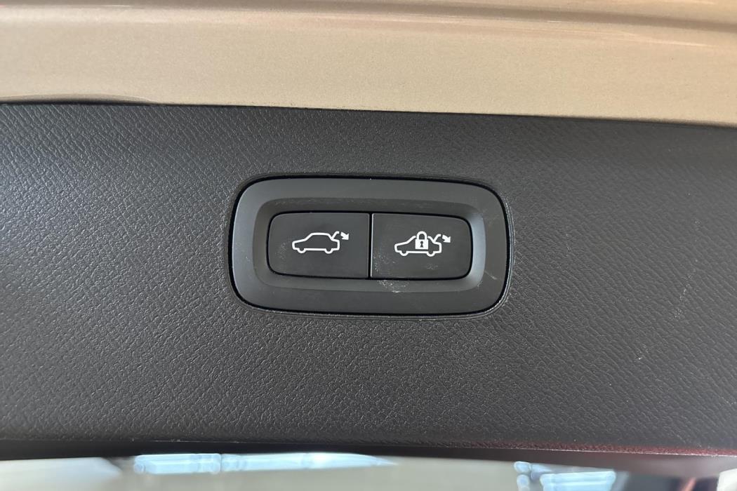 Volvo XC90 2024