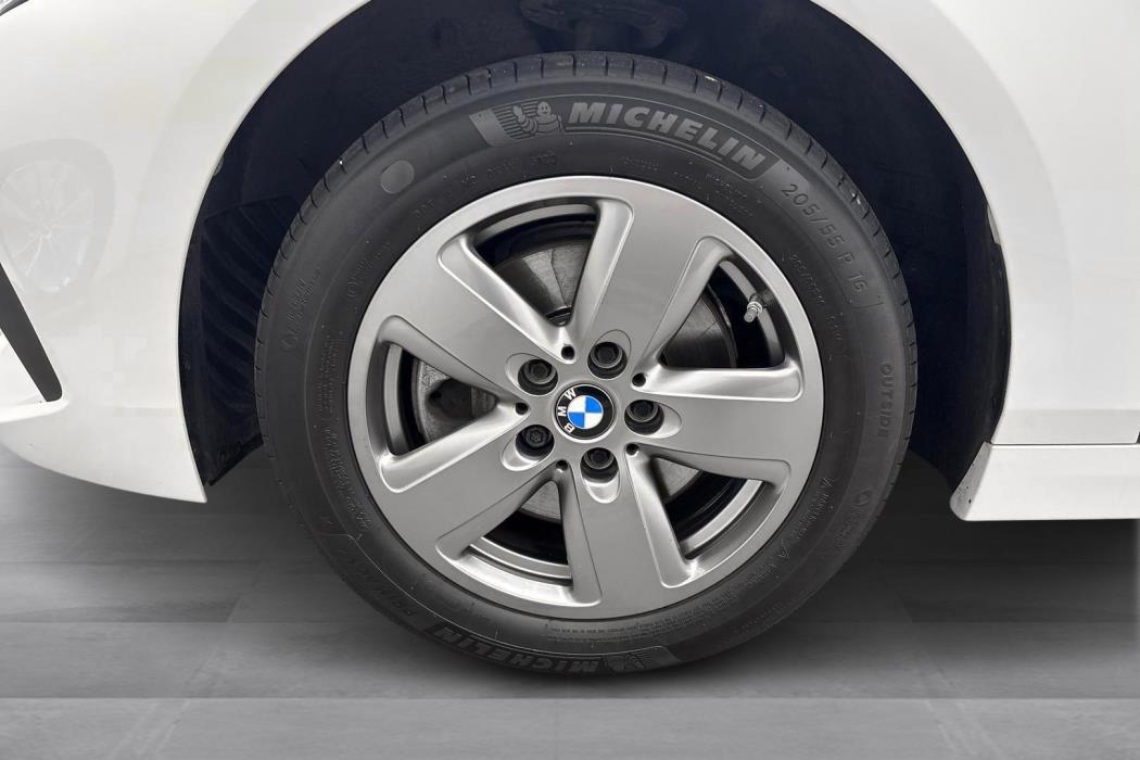 BMW 118 2023