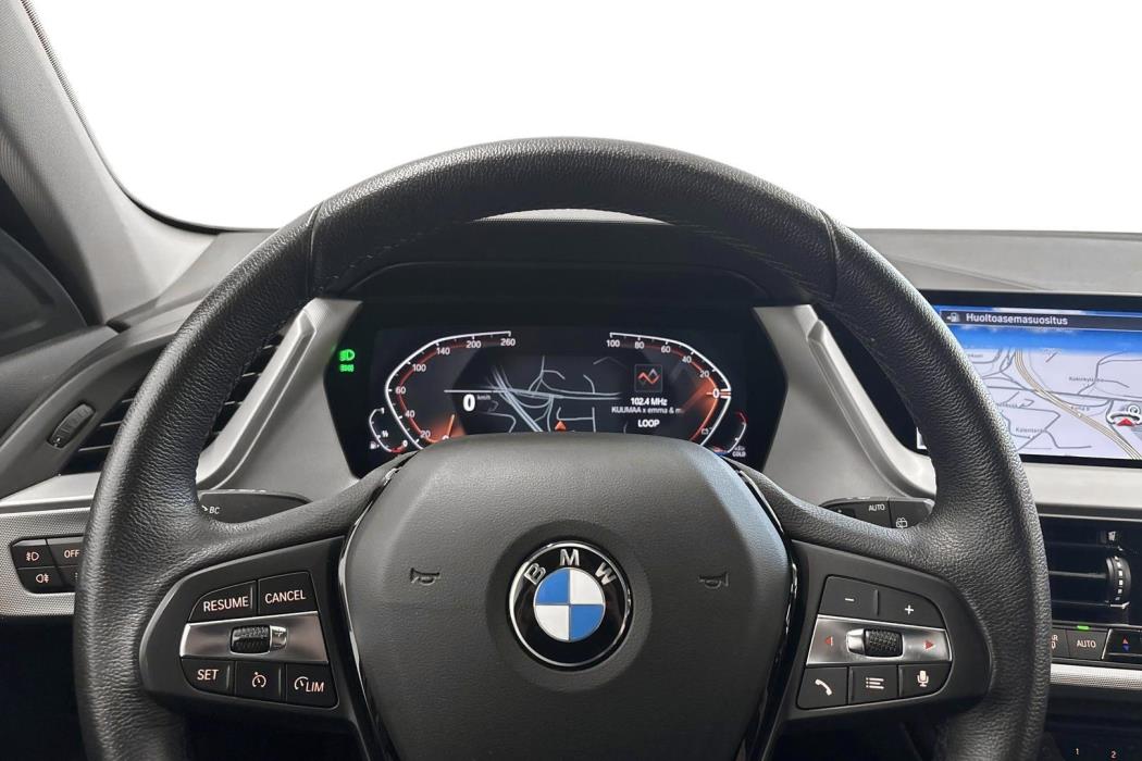 BMW 118 2023