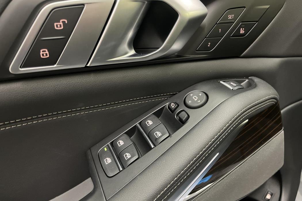 BMW X5 2025