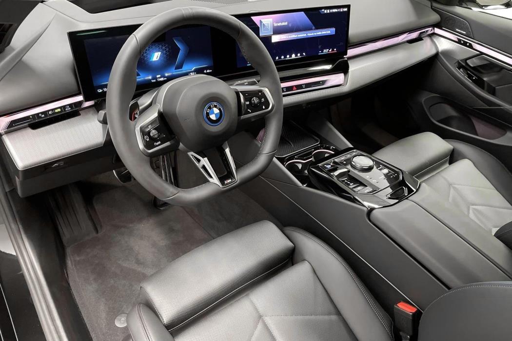 BMW i5 2025