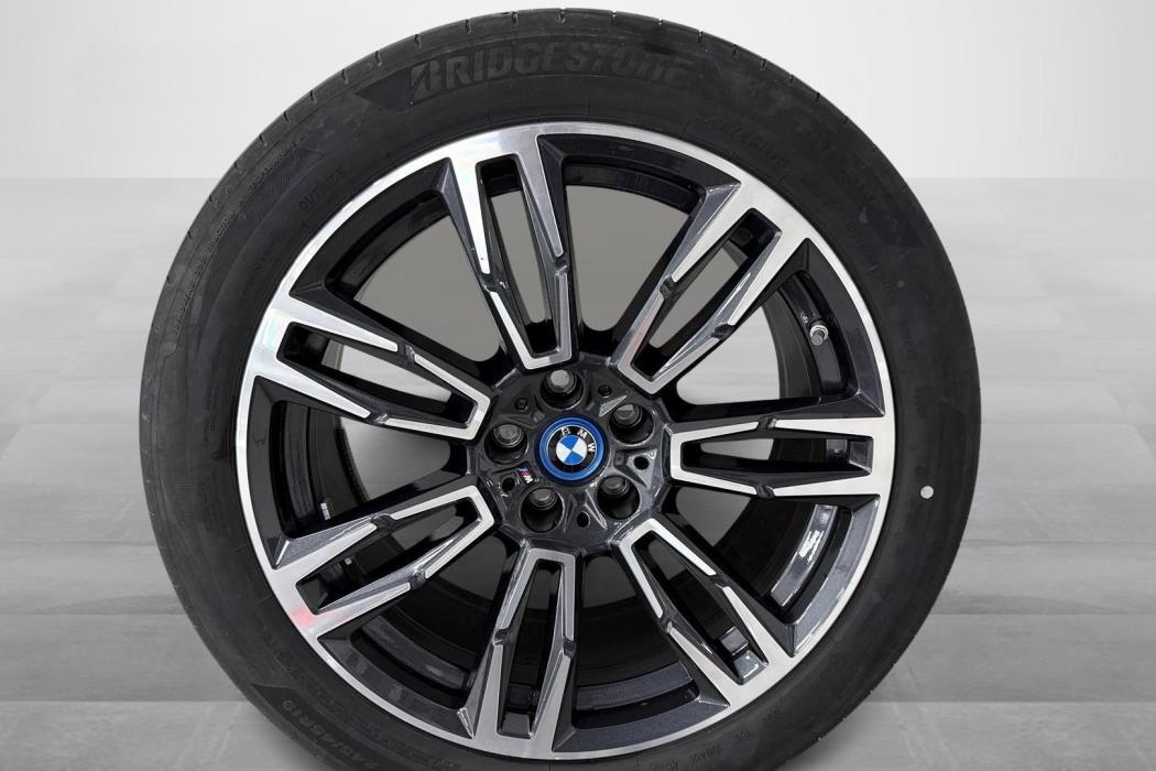 BMW i5 2024