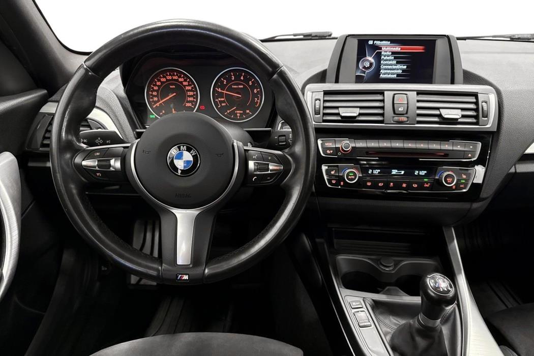 BMW 118 2016