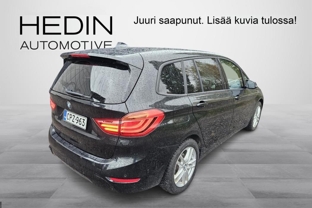 BMW 218 2023