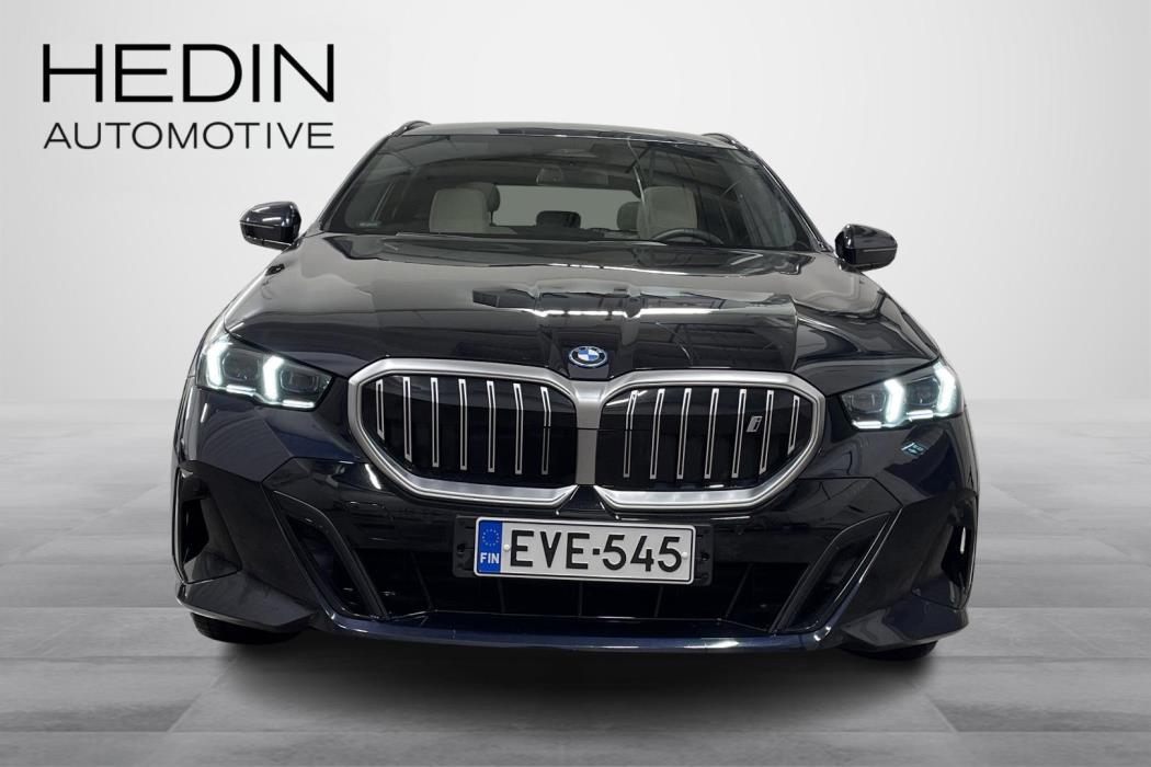 BMW i5 2024