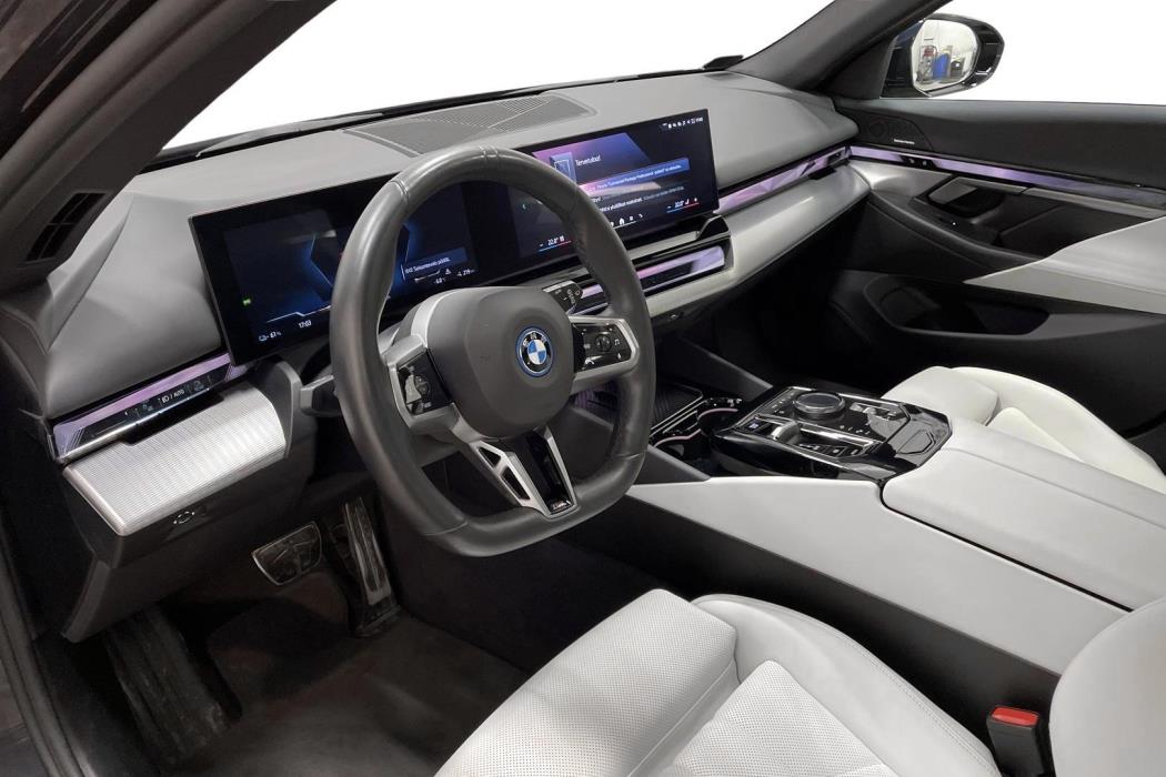 BMW i5 2024