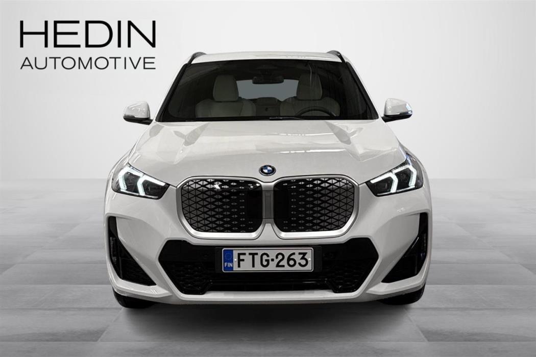 BMW iX1 2026