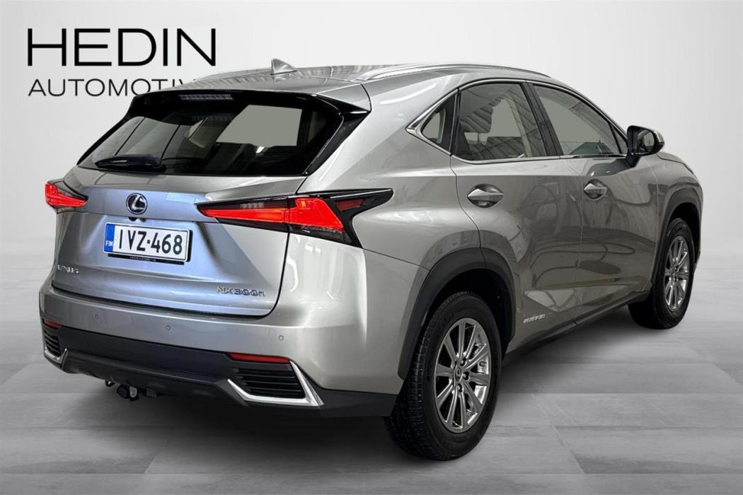 Lexus NX 2021