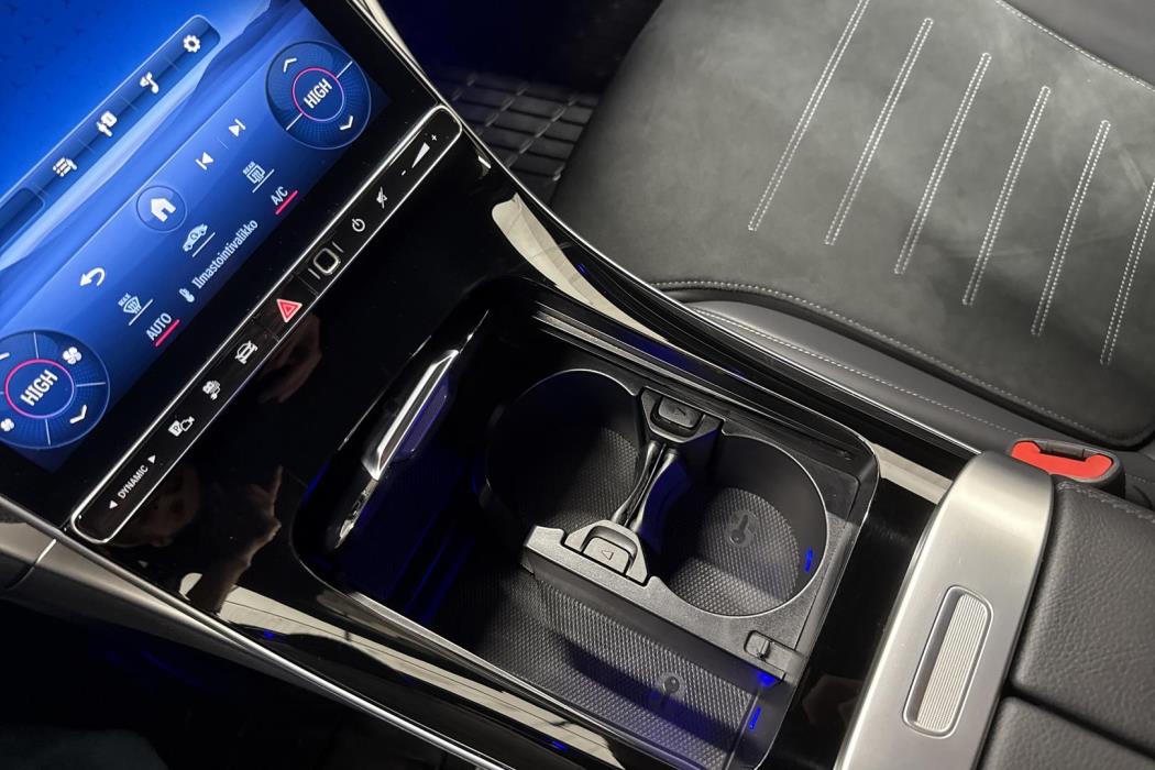 Mercedes-Benz C 2023