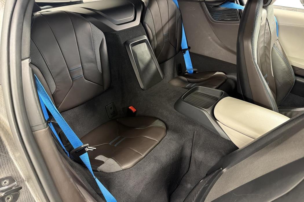 BMW i8 2017