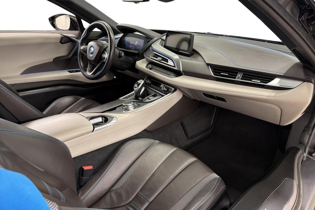 BMW i8 2017