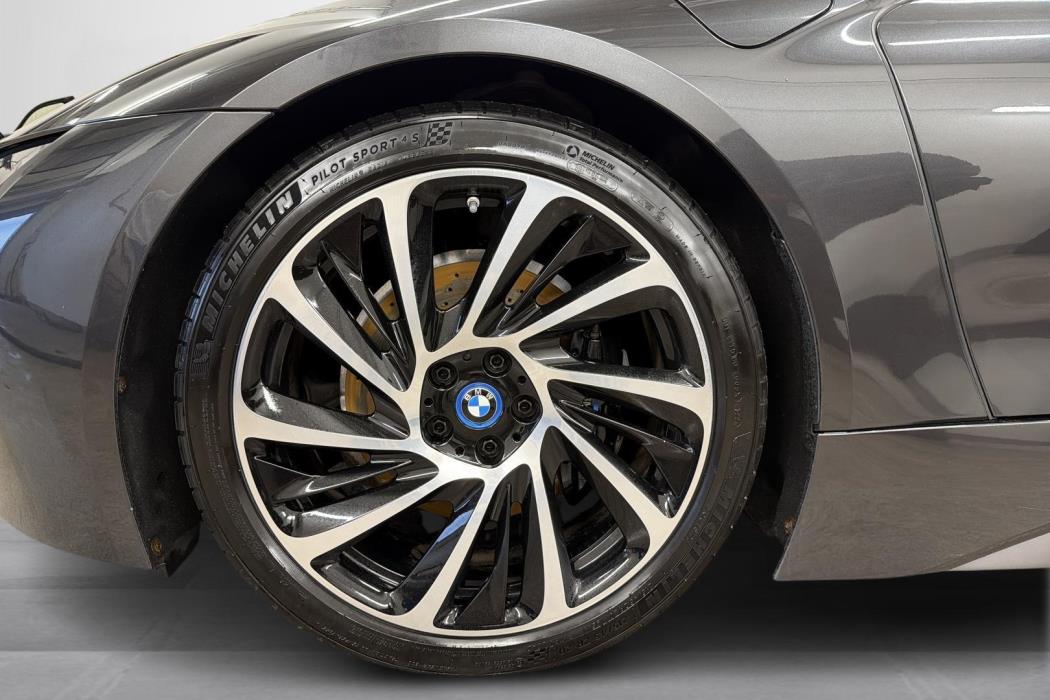 BMW i8 2017