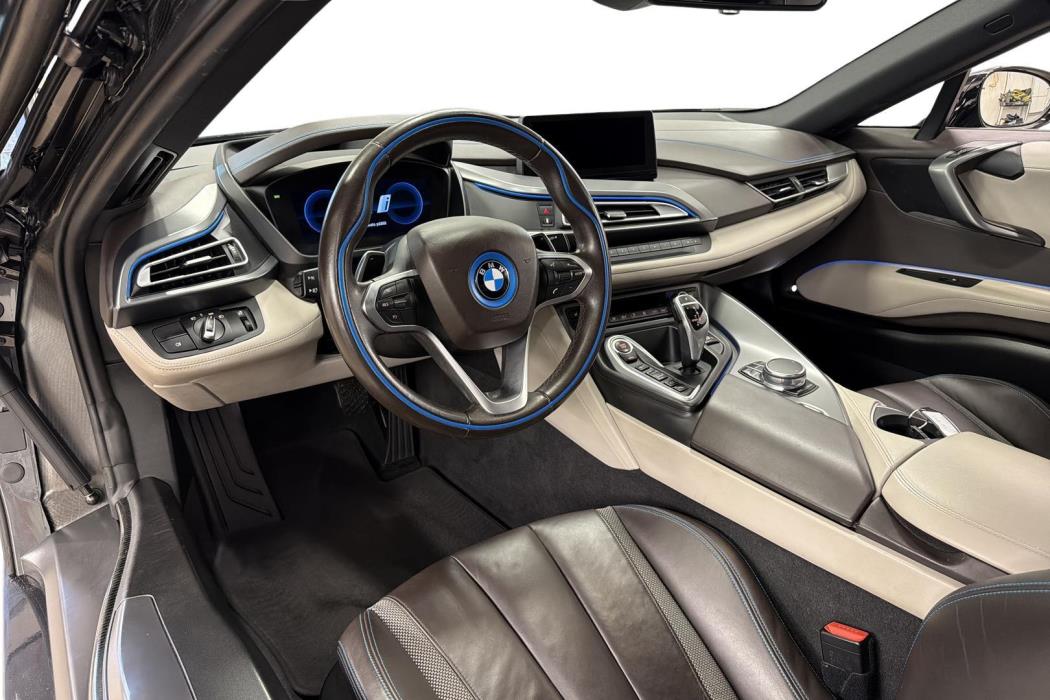 BMW i8 2017