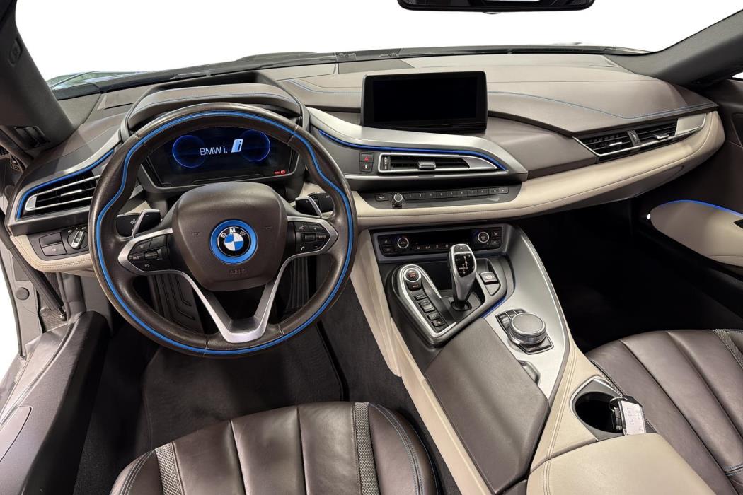 BMW i8 2017