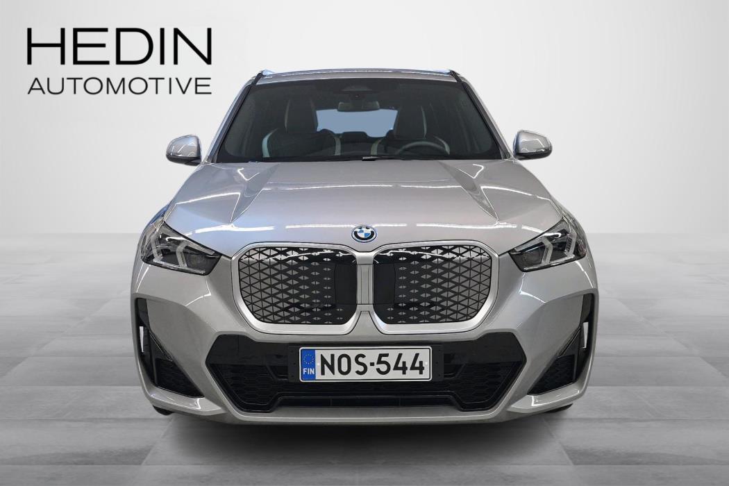 BMW iX1 2026