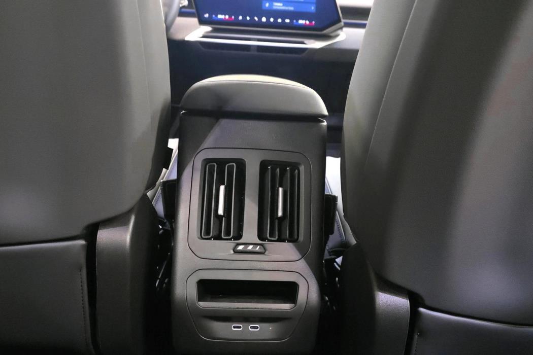 BMW iX3 2026