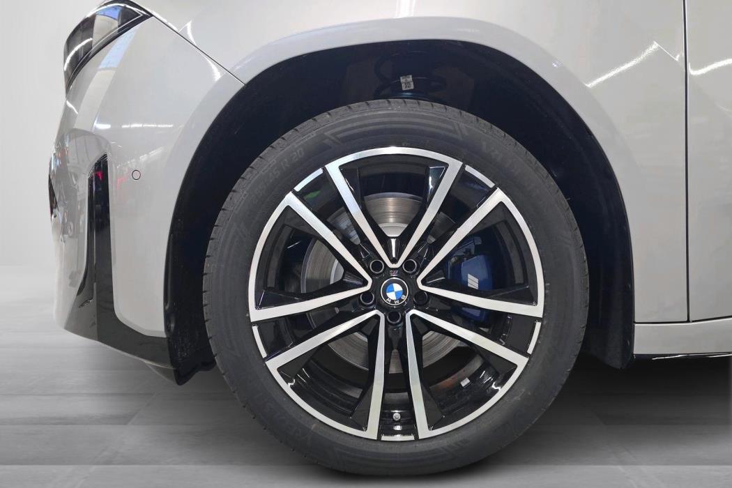 BMW iX3 2026