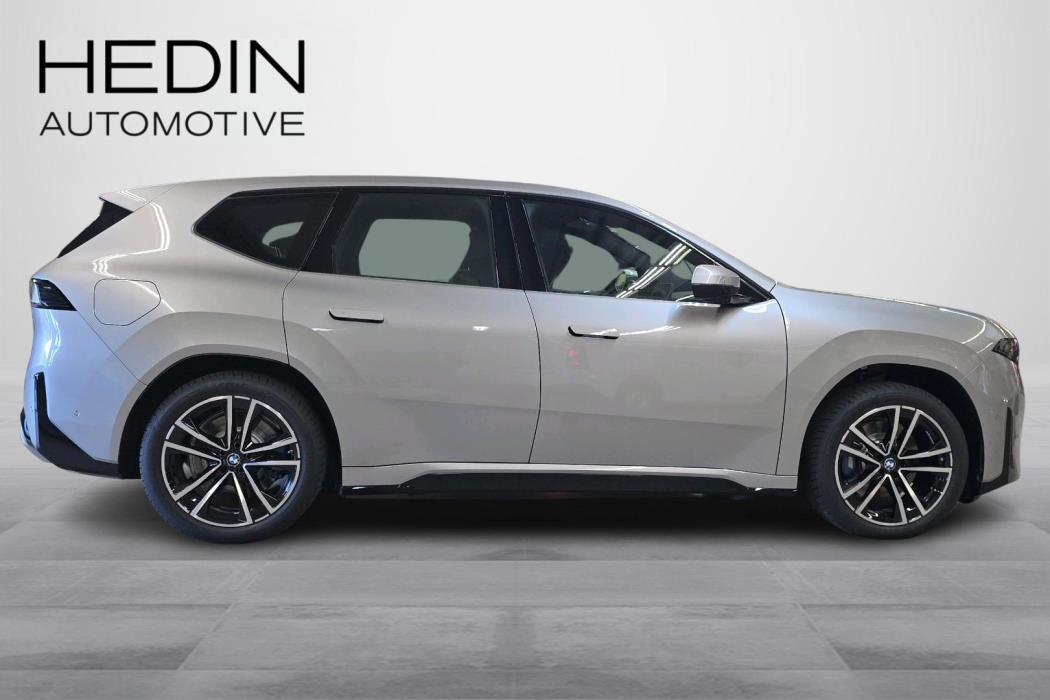 BMW iX3 2026