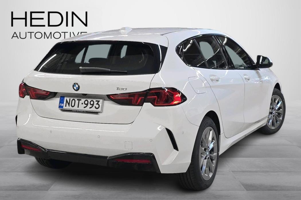 BMW 120 2026