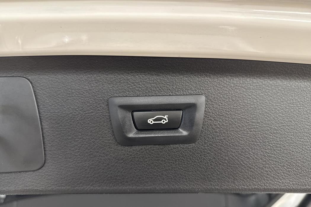 BMW 225 2019