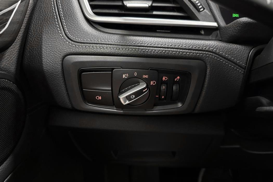 BMW 225 2019