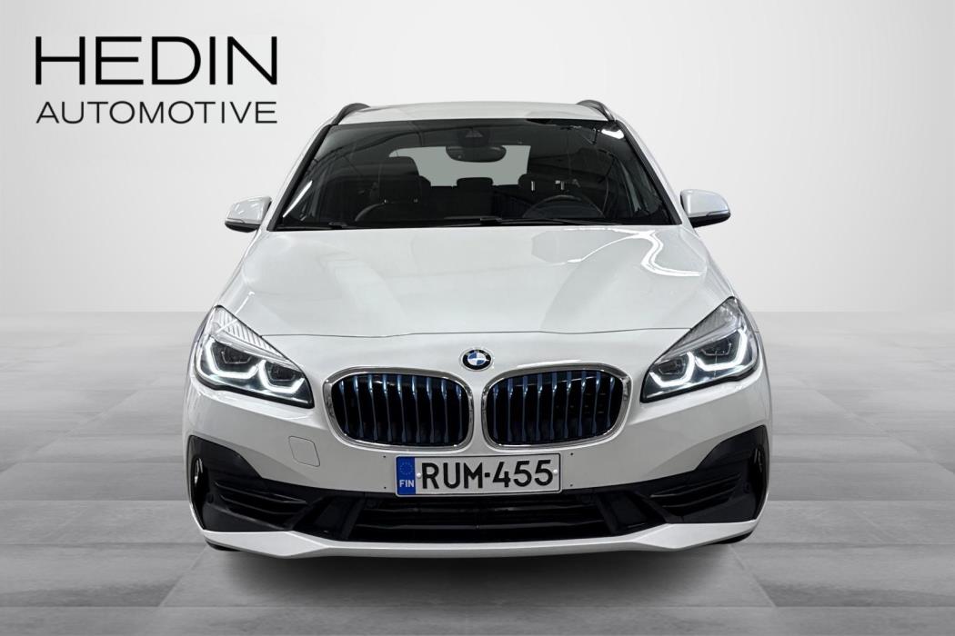 BMW 225 2019