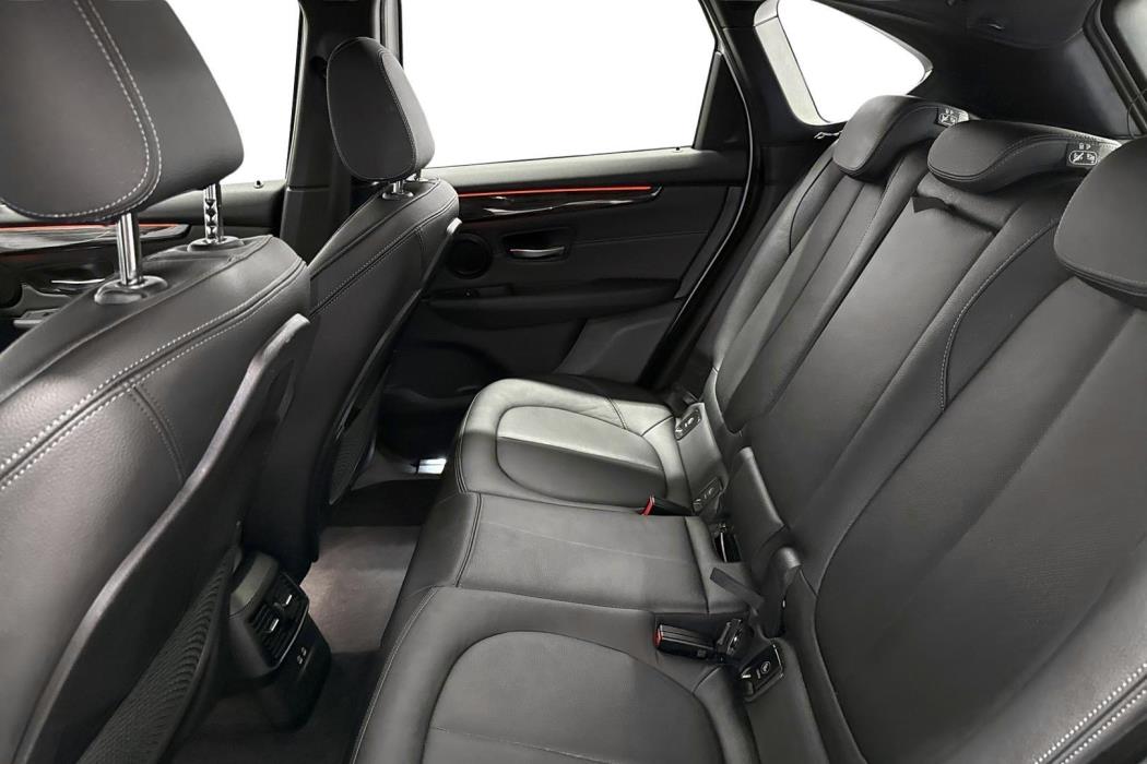 BMW 225 2019