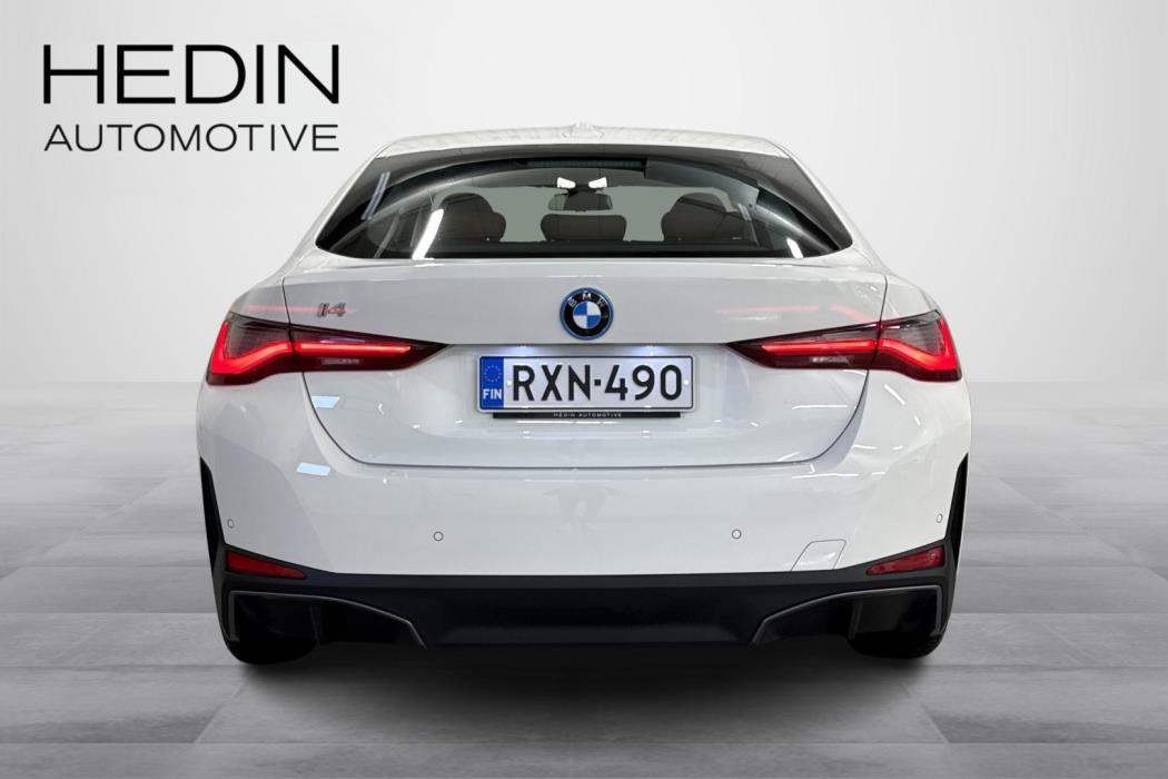 BMW i4 2025