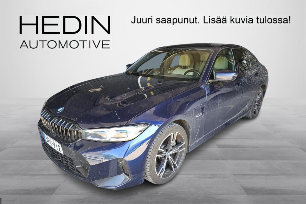 BMW 330 2023