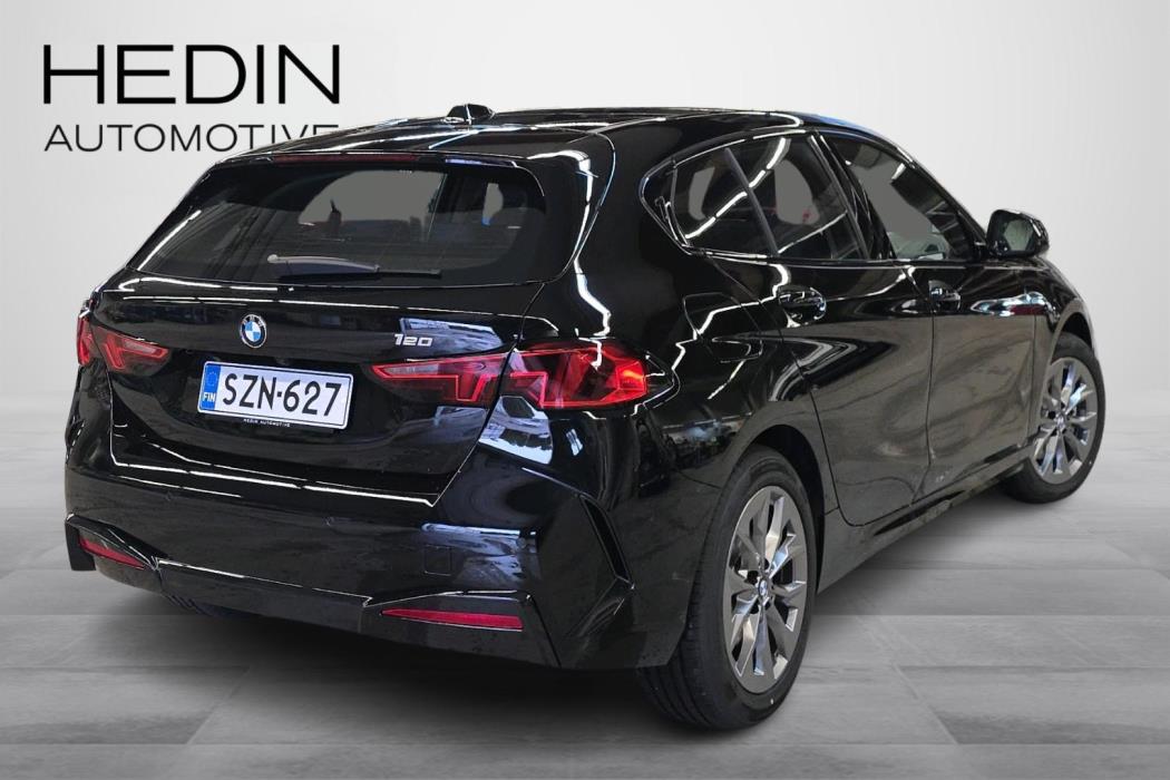 BMW 120 2026