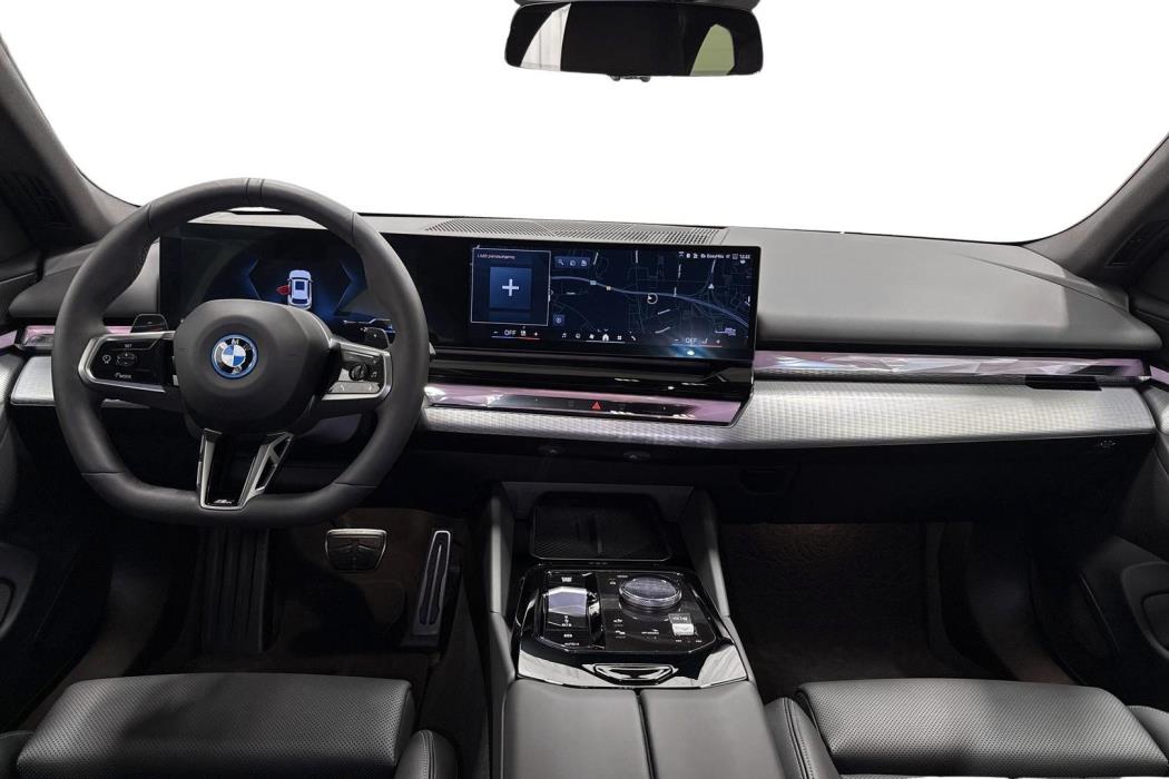 BMW 530 2025