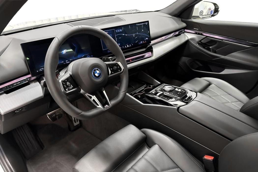 BMW 530 2025
