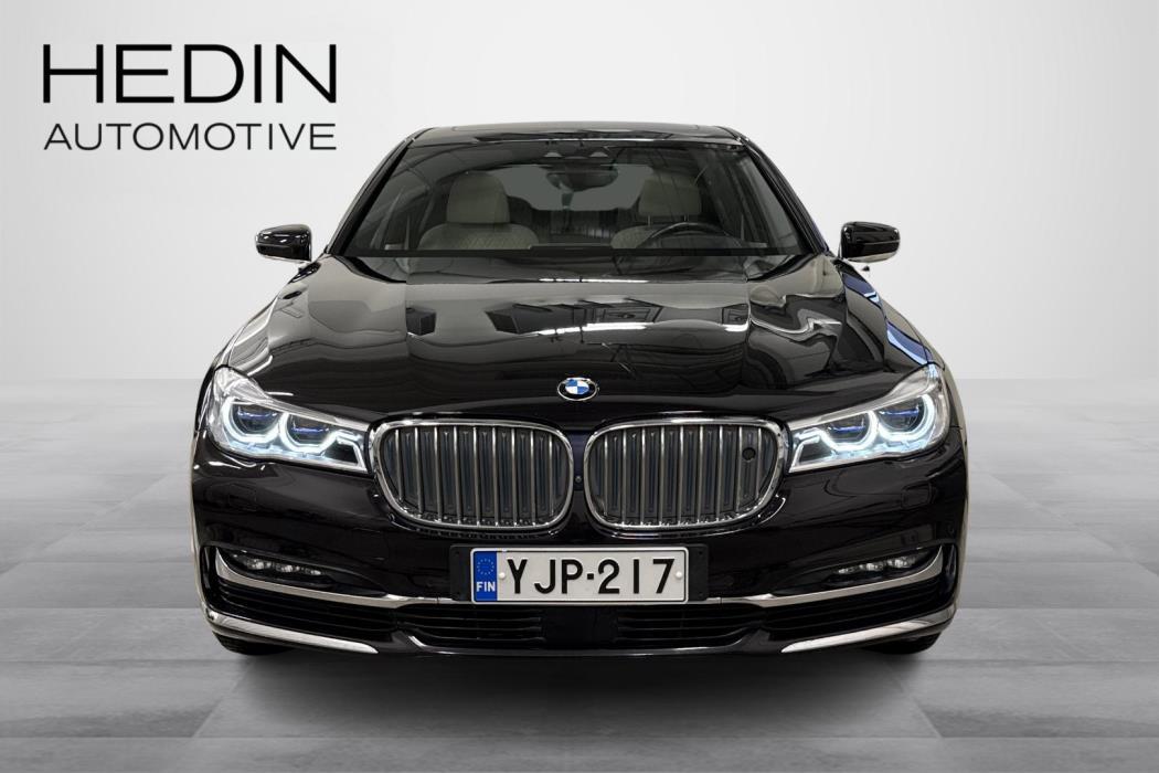 BMW 740 2017